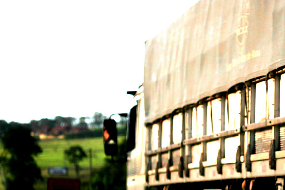 100km/hora participou em 2009|10 da exposição "79>09" no site da EPTV em parceria com Ateliê Aberto