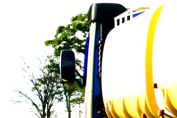 100km/hora participou em 2009|10 da exposição "79>09" no site da EPTV em parceria com Ateliê Aberto
