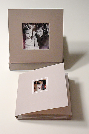álbum com encadernação artesanal e papel importado em caixa com tampa porta-retrato | sessão de família